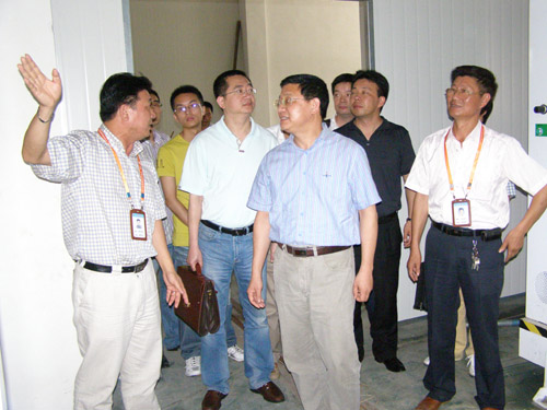 丁振俊副县长一行深入丰华公司调研