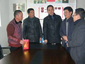 结对帮扶　促进发展